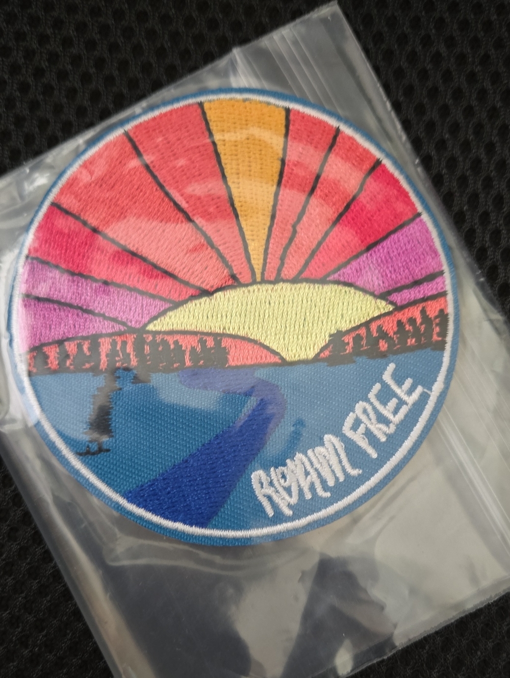 Patch Sunset River Embroidered Iron On